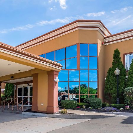 Quality Inn & Suites Albany Airport Latham Esterno foto