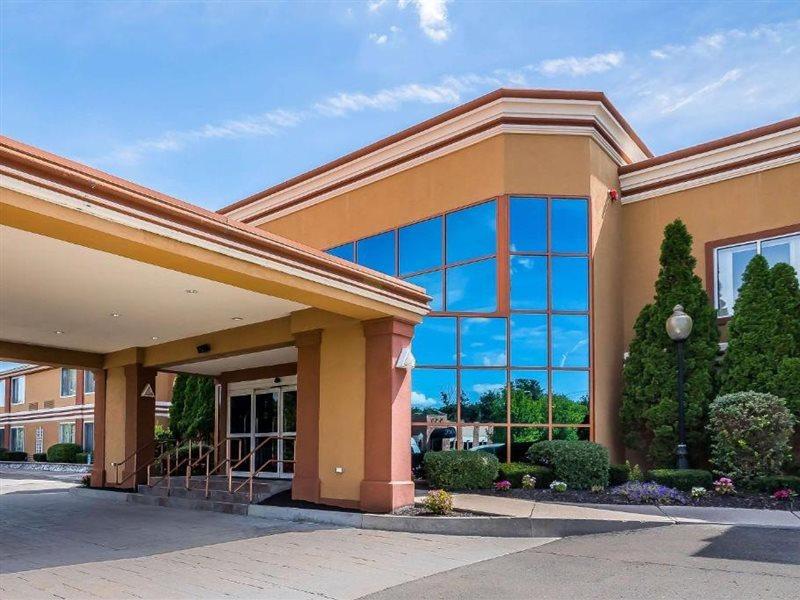 Quality Inn & Suites Albany Airport Latham Esterno foto